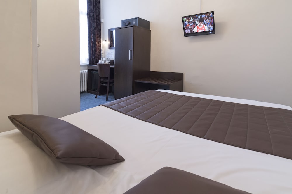 Hotel du Moulin d Or 13/50