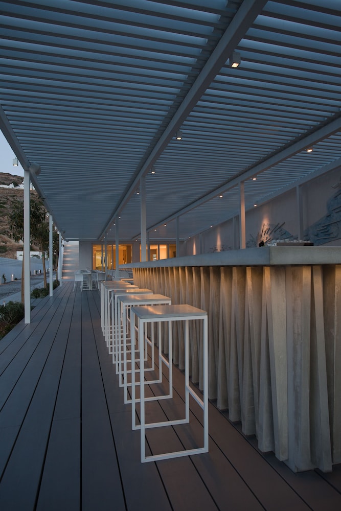Relux Ios Hotel 43/74