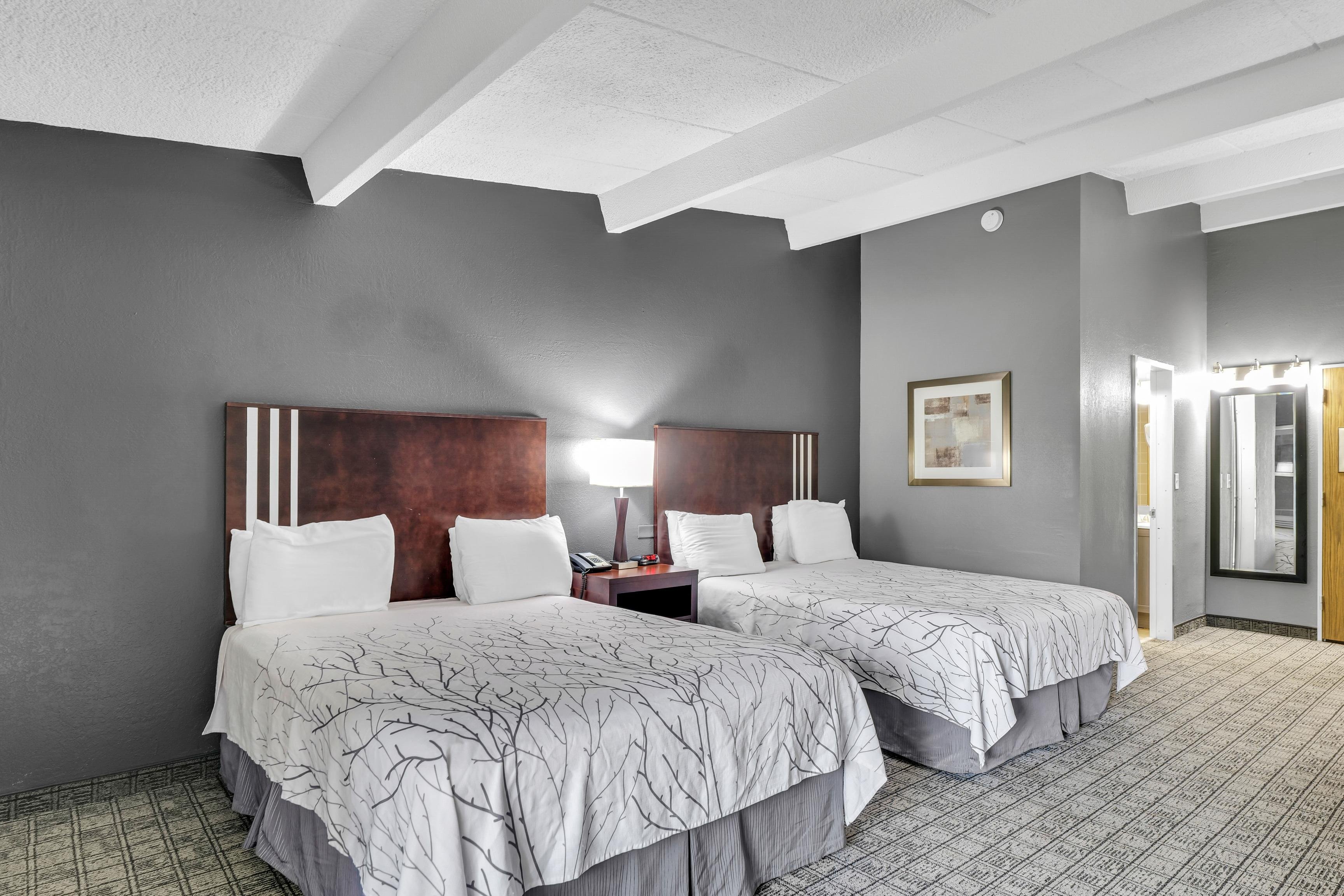 Red Lion Inn & Suites Urbana 14/60
