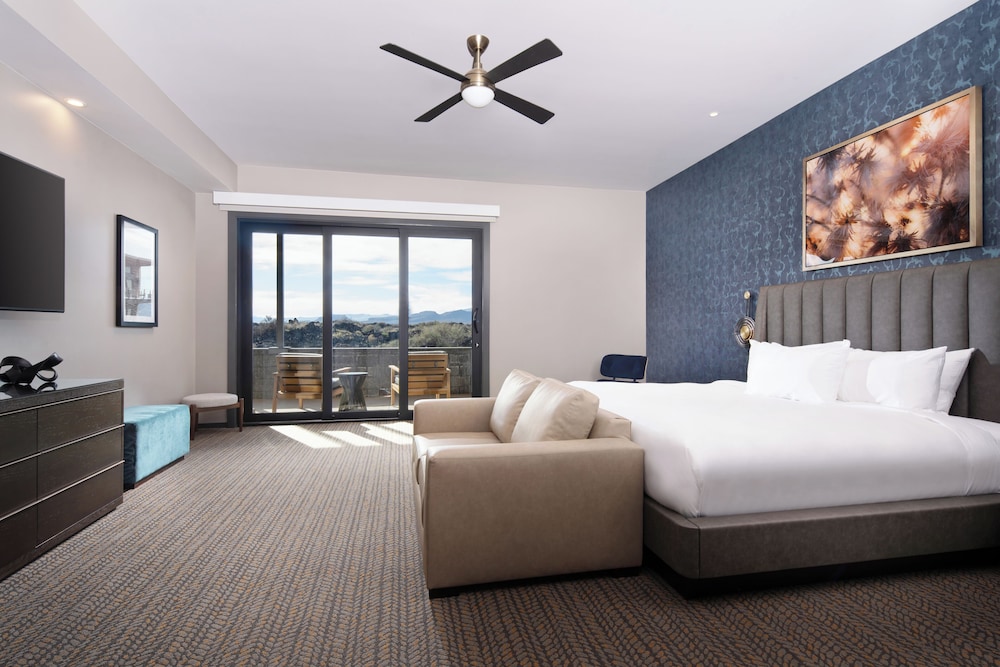 1 Bedroom, Collection, Suite, King Bed, Sofa, Terrace