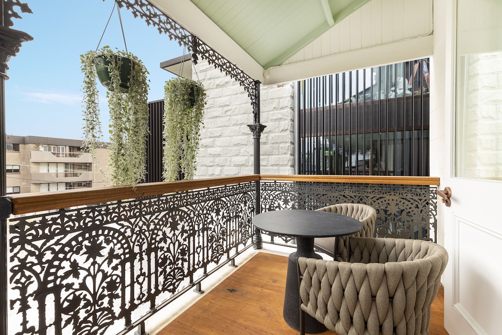 The Albert Hotel Mosman 27/50