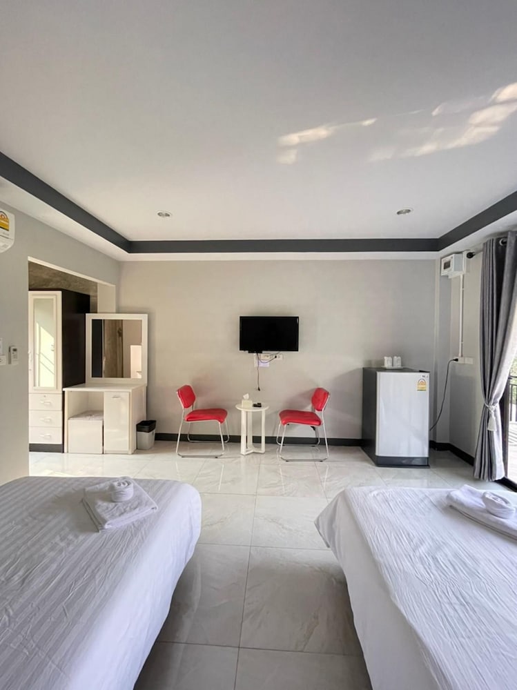 Smaids Room 18/64