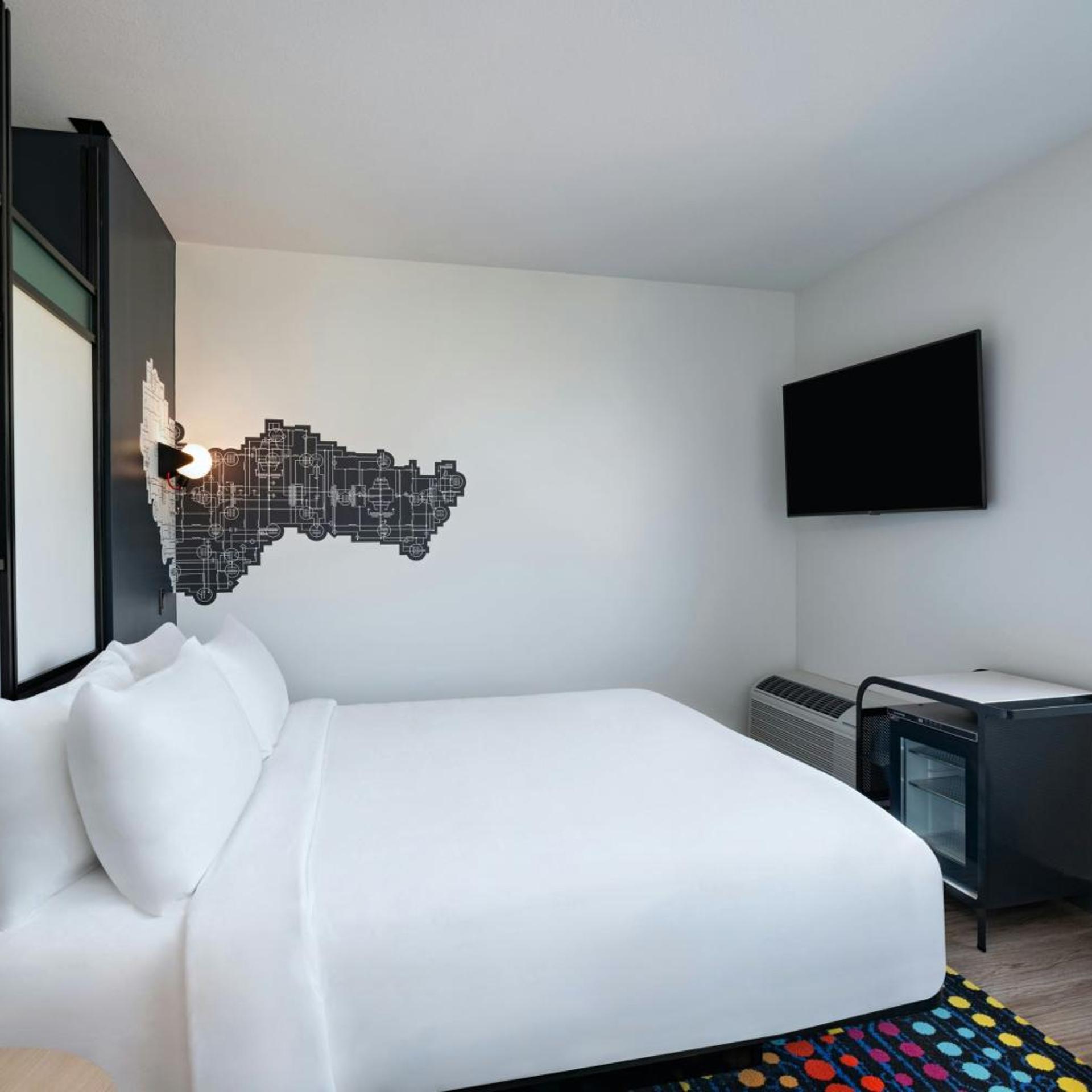 Aloft, Guest Room, King Bed