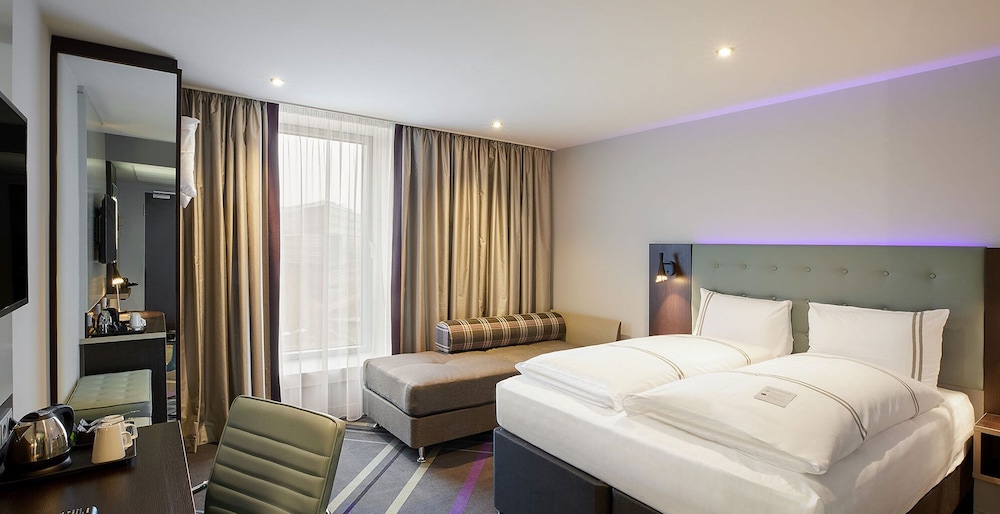 Premier Inn Cologne City Centre hotel 8/50