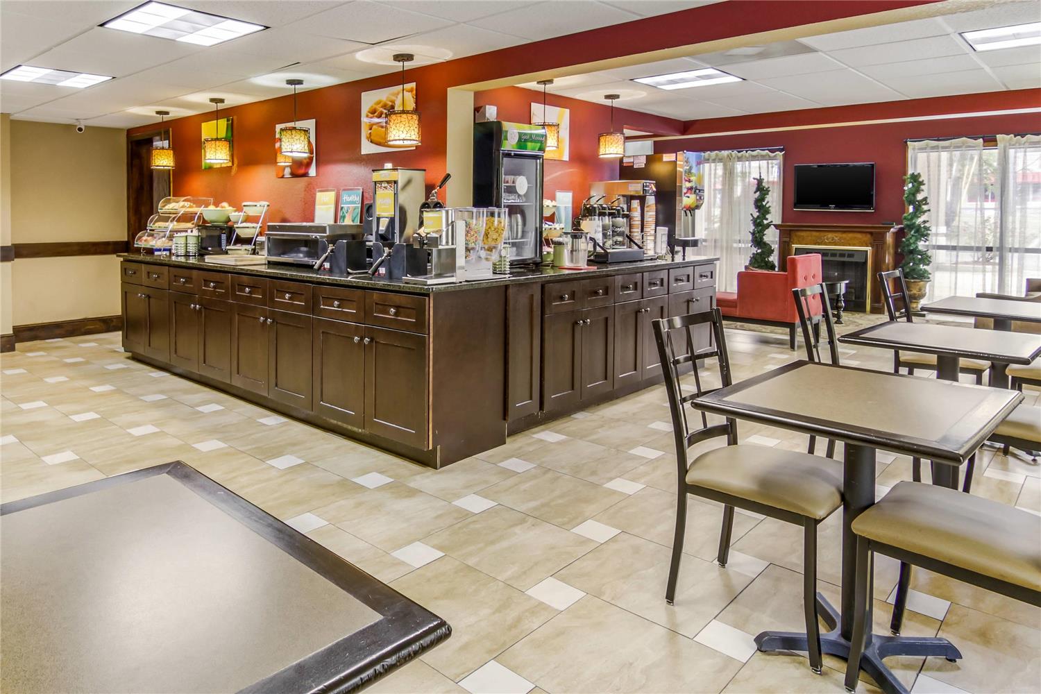 Quality Inn Stone Mountain GA 24/29