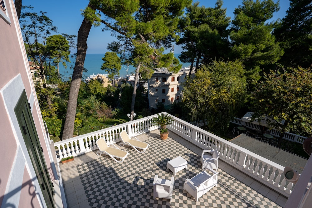 Park Hotel Villa Maria 44/50