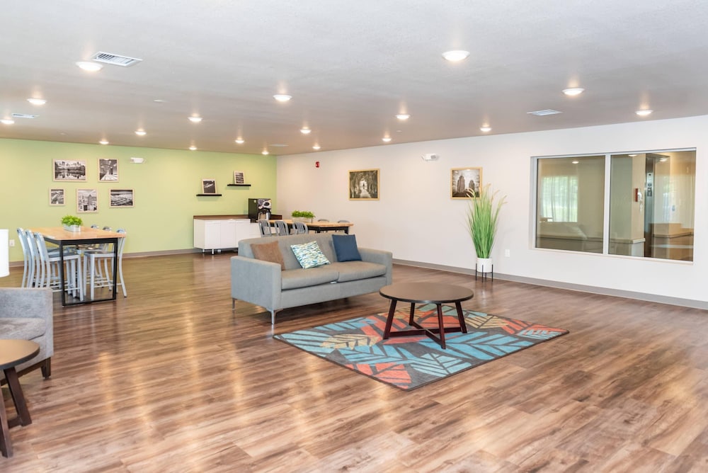 WoodSpring Suites Buford near Mall of Georgia-Lake Lanier 40/57