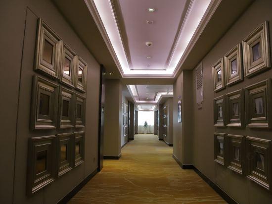 Qinhuangdao Central Hotel 6/29