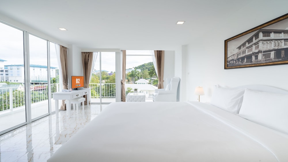 B2 Phuket Premier Hotel 13/30