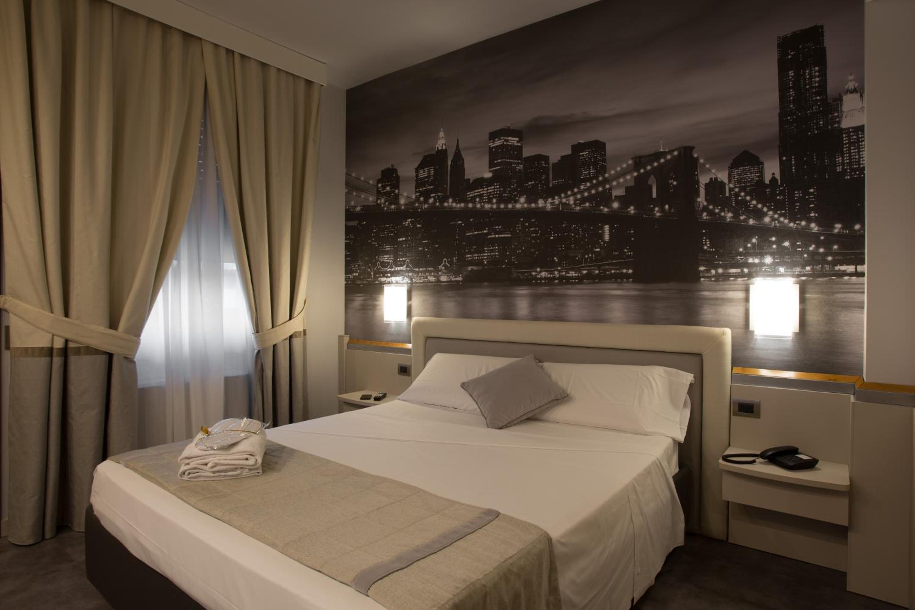 Hotel Motel City 6/50