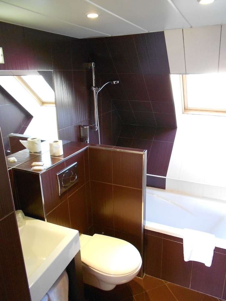 Hotel Leman Opera 9/49