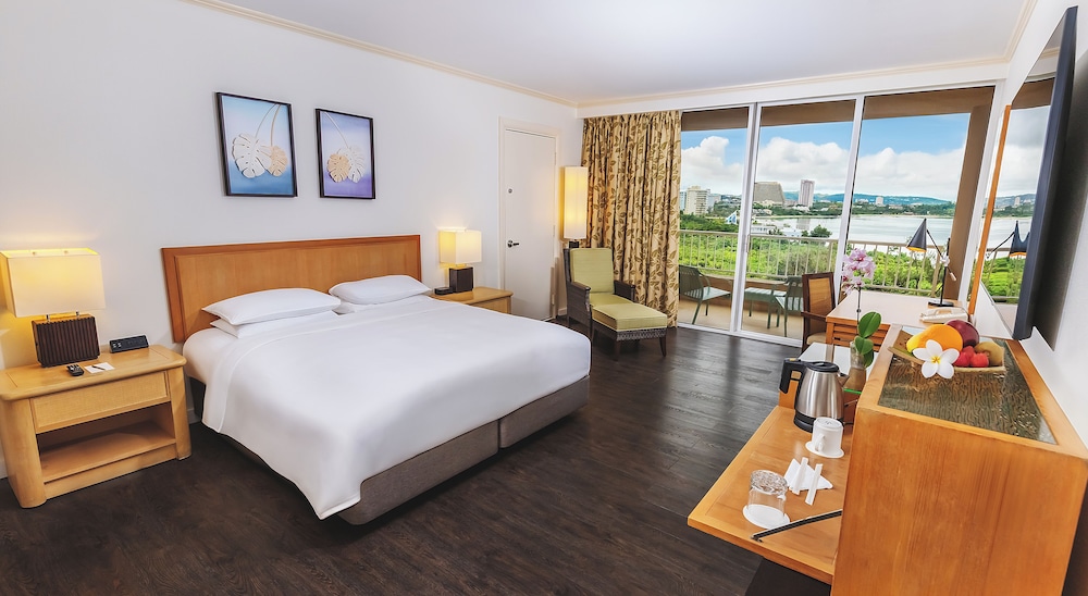 Room, King Bed, Ocean Front، Hyatt Regency Guam 6/8
