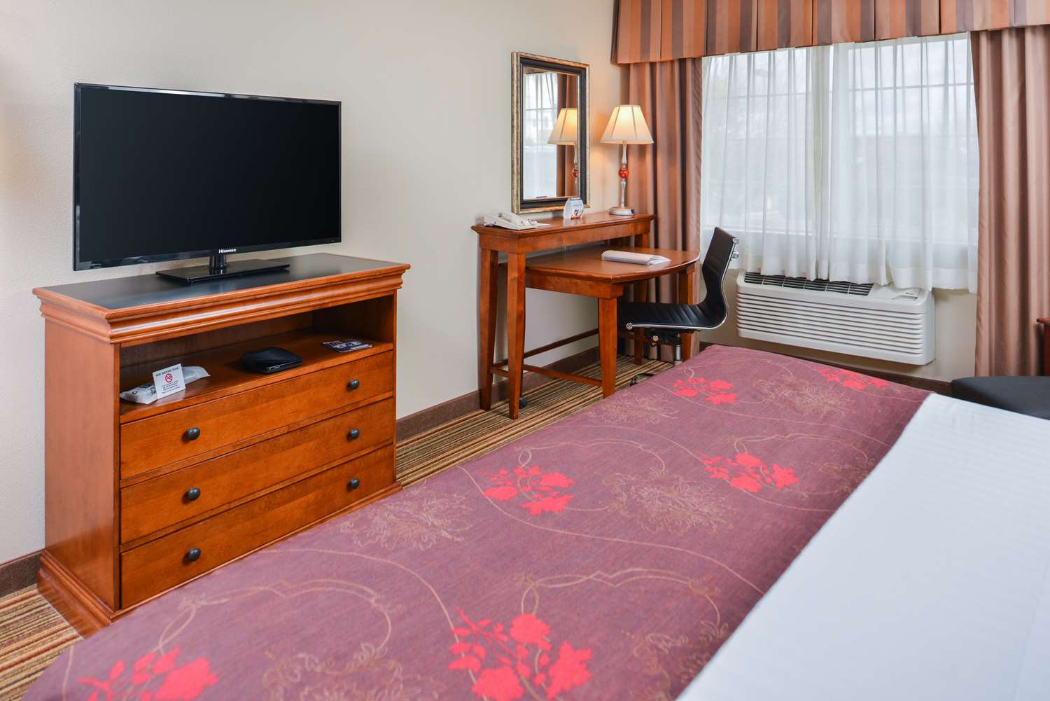 Best Western Plus Rama Inn 51/54
