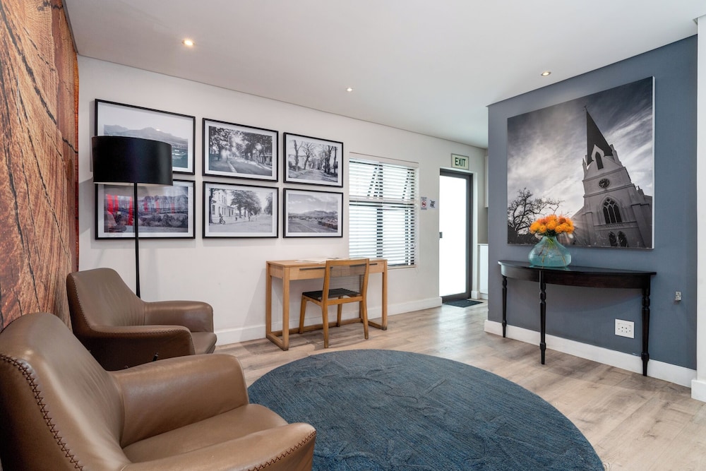 107 Dorpstraat Boutique Hotel 48/70