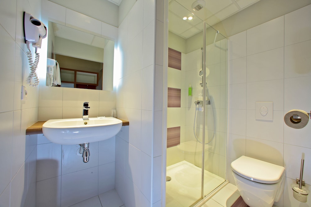 Ibis Styles Castres 13/63