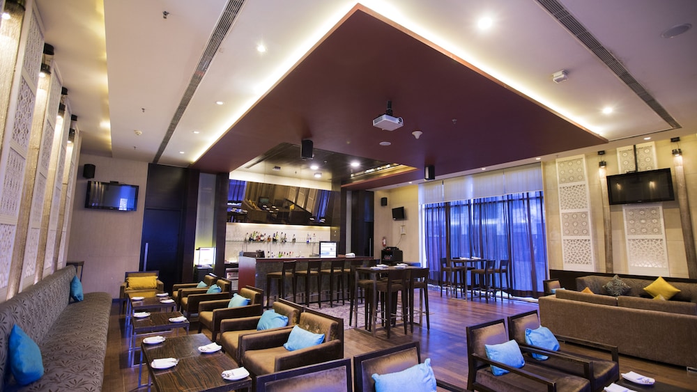 Royal Orchid Jaipur 38/62