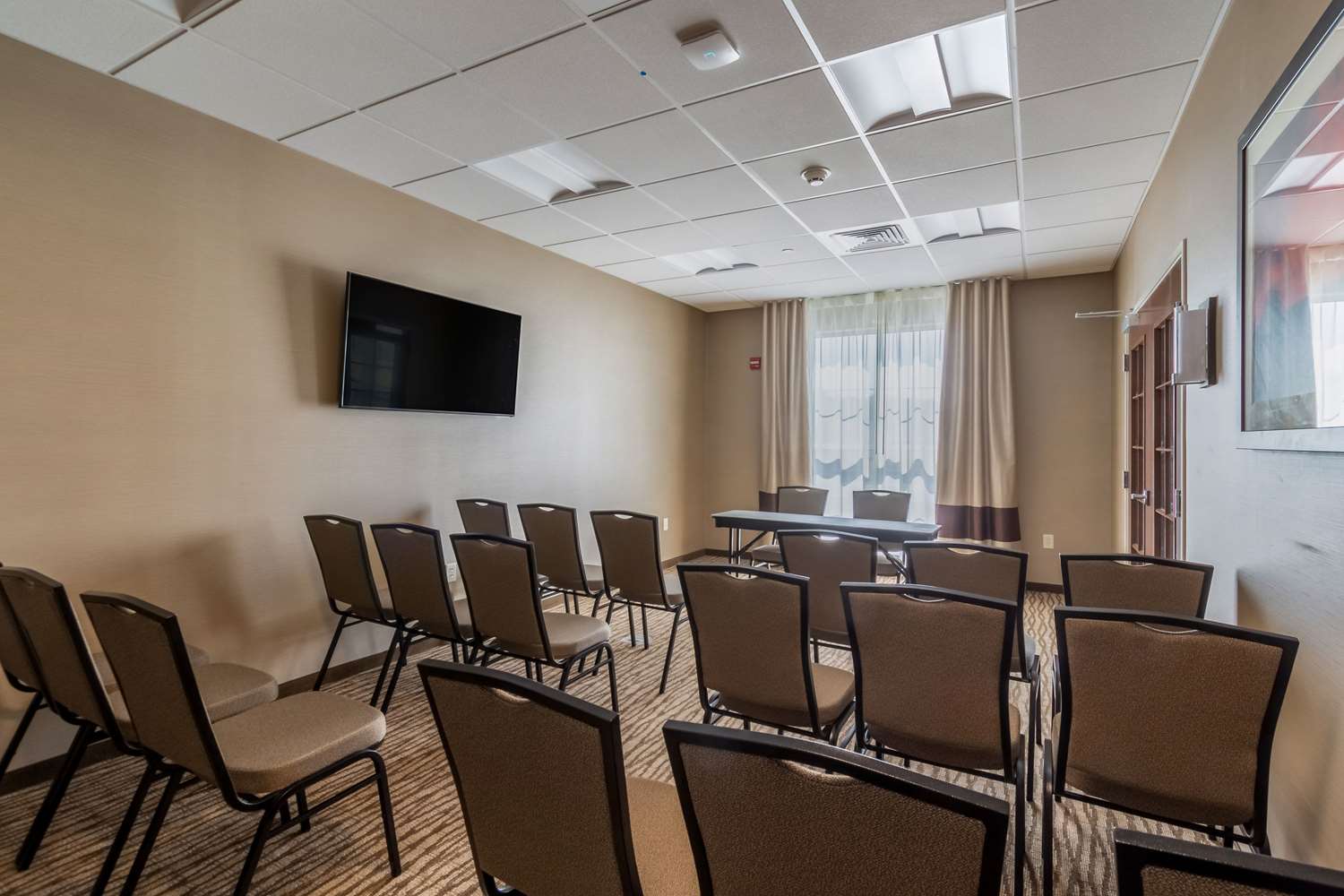 Comfort Inn & Suites - Harrisburg Airport - Hershey South 45/48