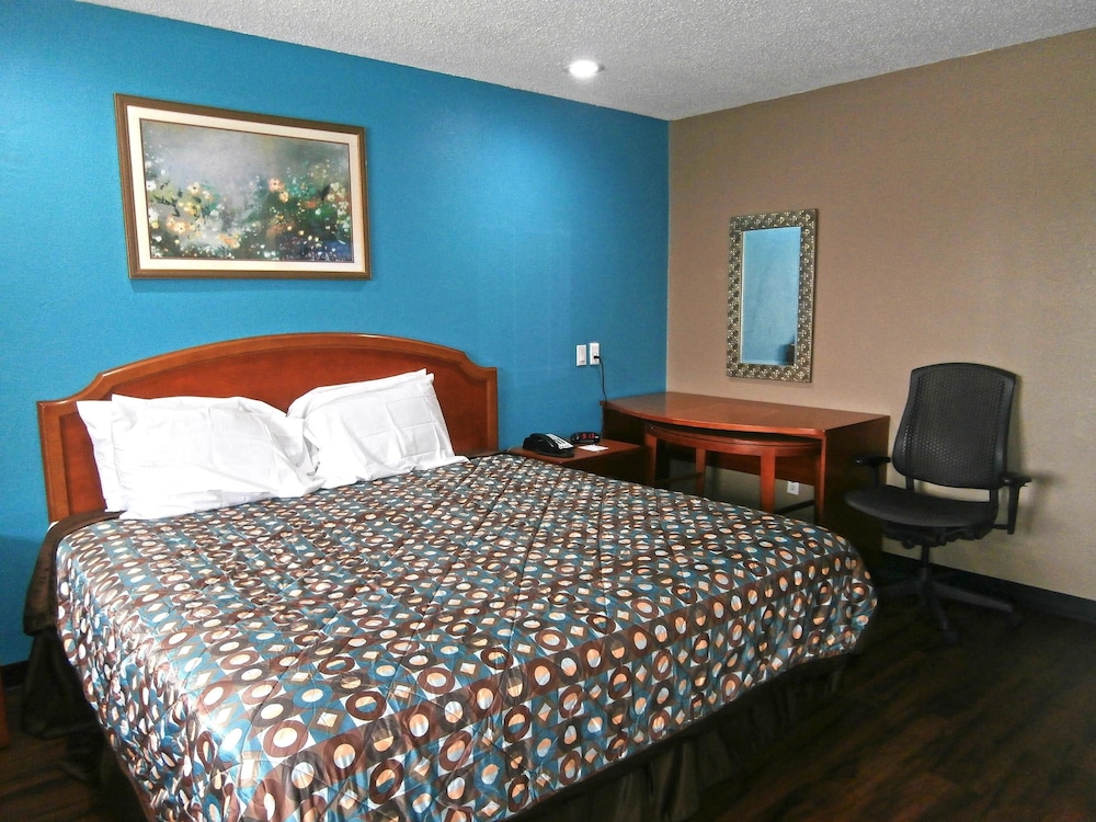 Americas Best Value Inn - Savannah 8/16