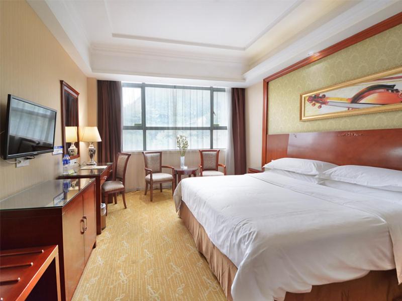 Vienna Hotel Guangzhou Tonghe Subway Station 27/49