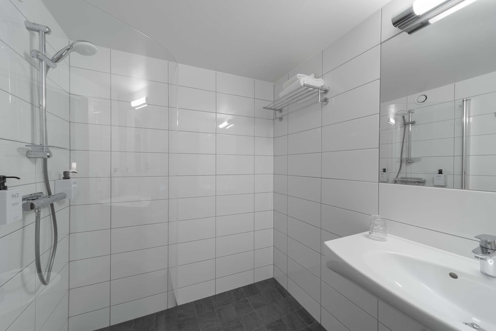 Scandic Sodertalje 30/30