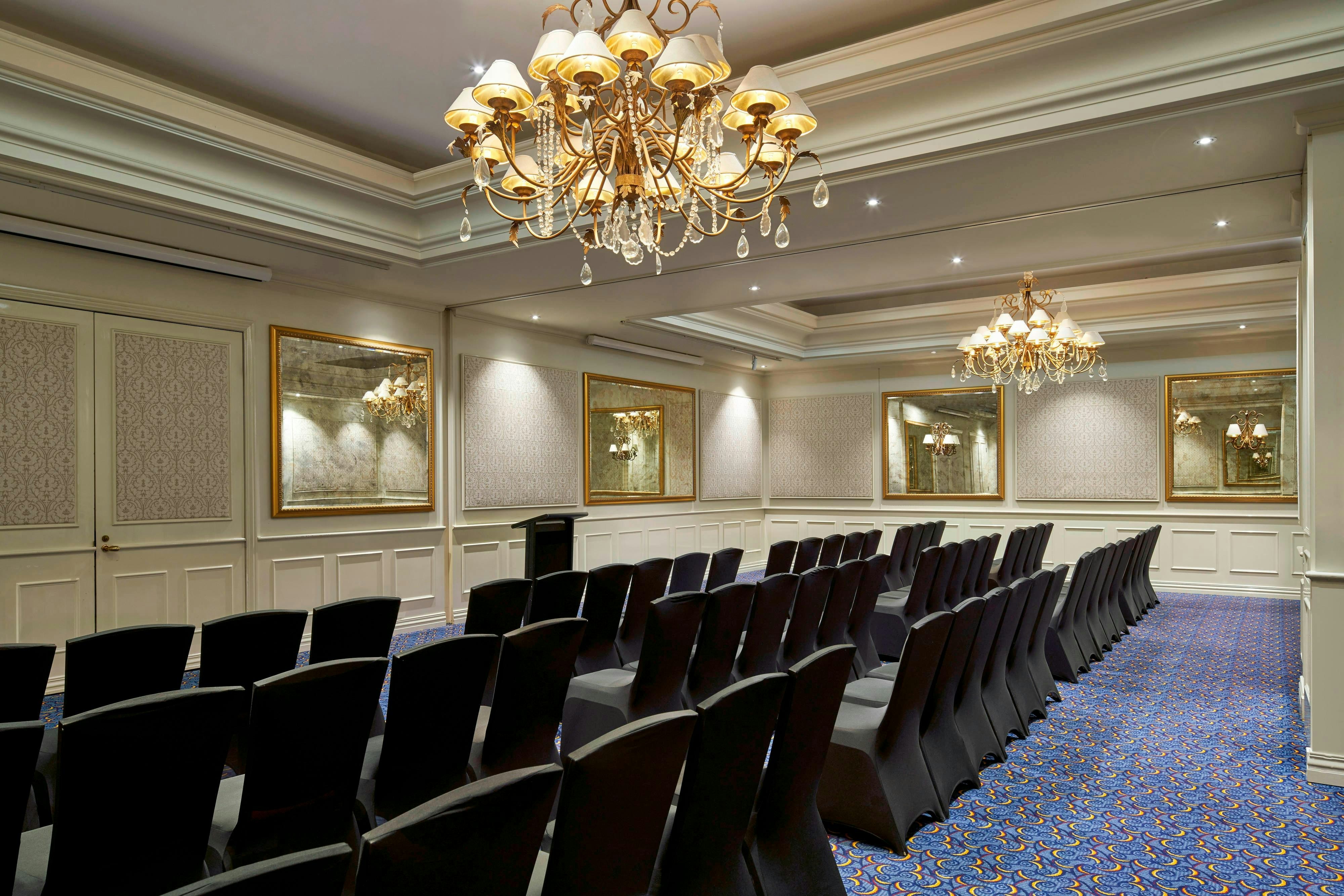 Melbourne Marriott Hotel 19/21