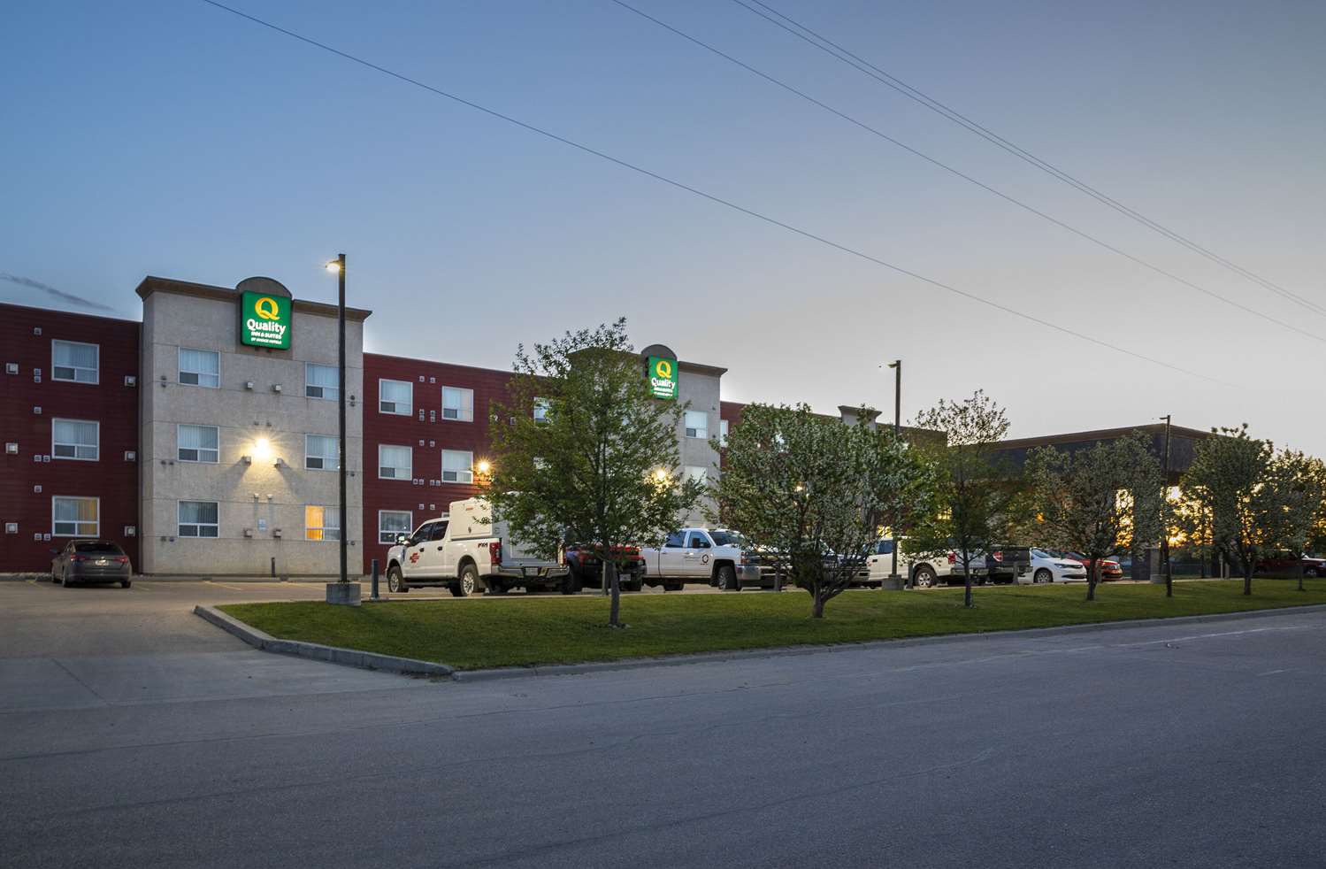 Quality Inn & Suites Whitecourt 2/18