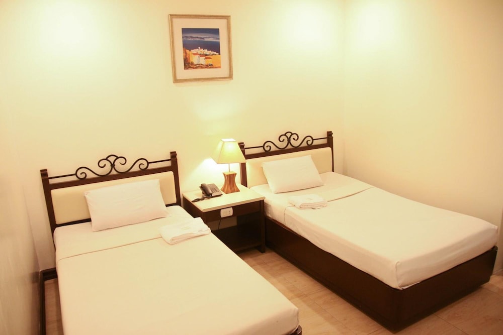 De Luxe Hotel 11/40