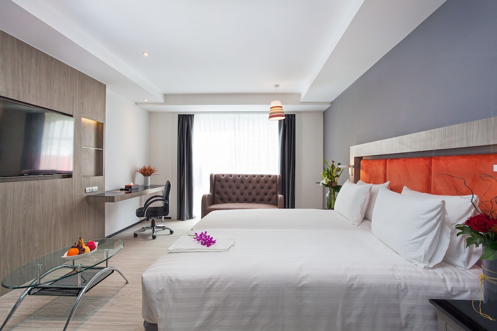 Grand 5 Hotel Plaza Sukhumvit Bangkok 26/63
