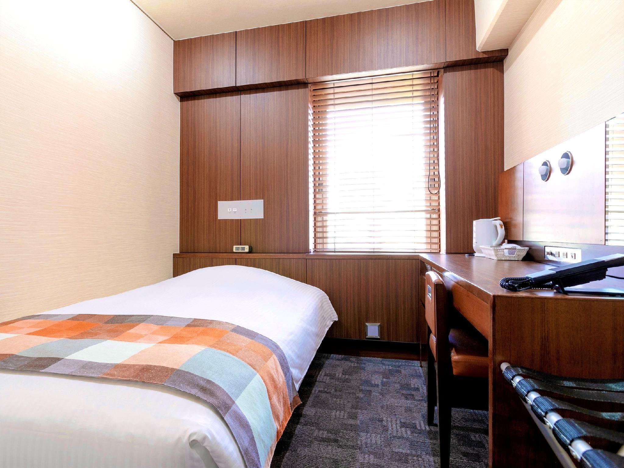 Semi Room, Semi Double Bed, Small