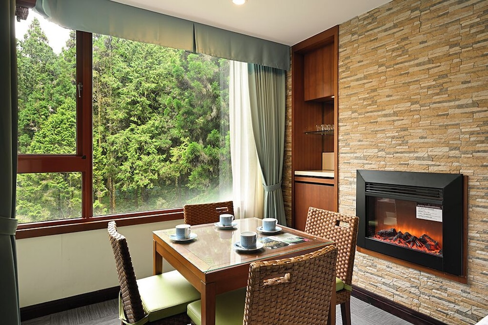 Alishan House 34/50
