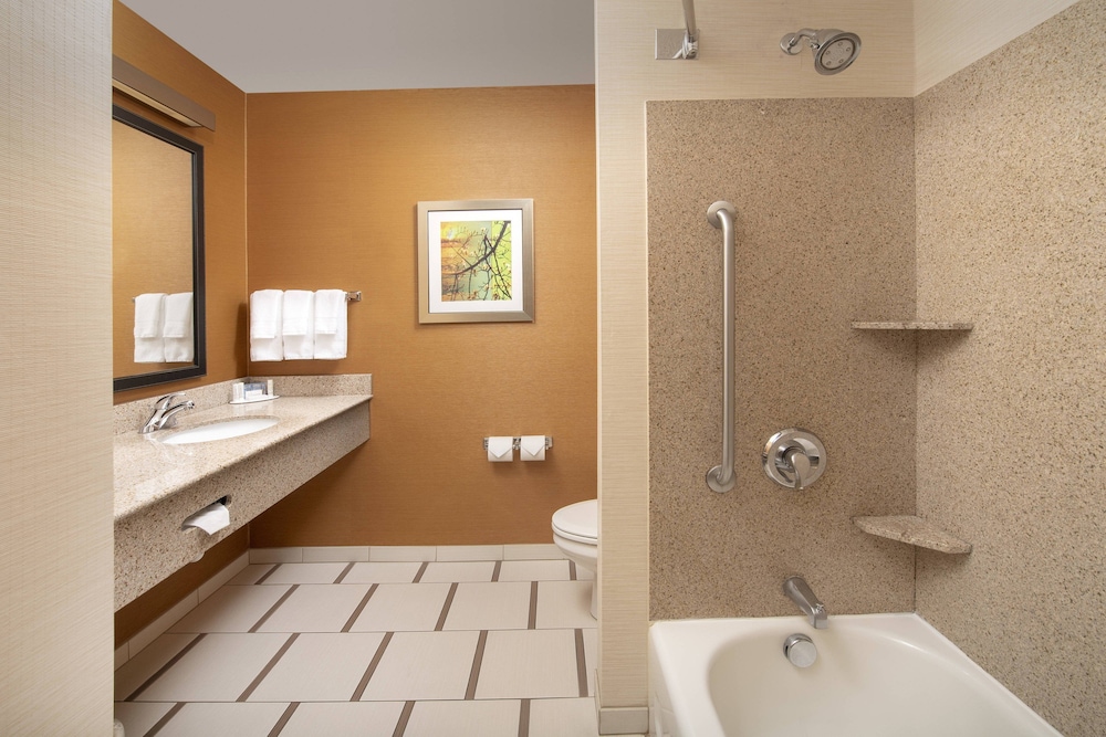 Fairfield Inn And Suites Yakima 7/21