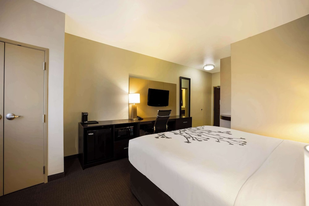 Sleep Inn & Suites Colby 8/38