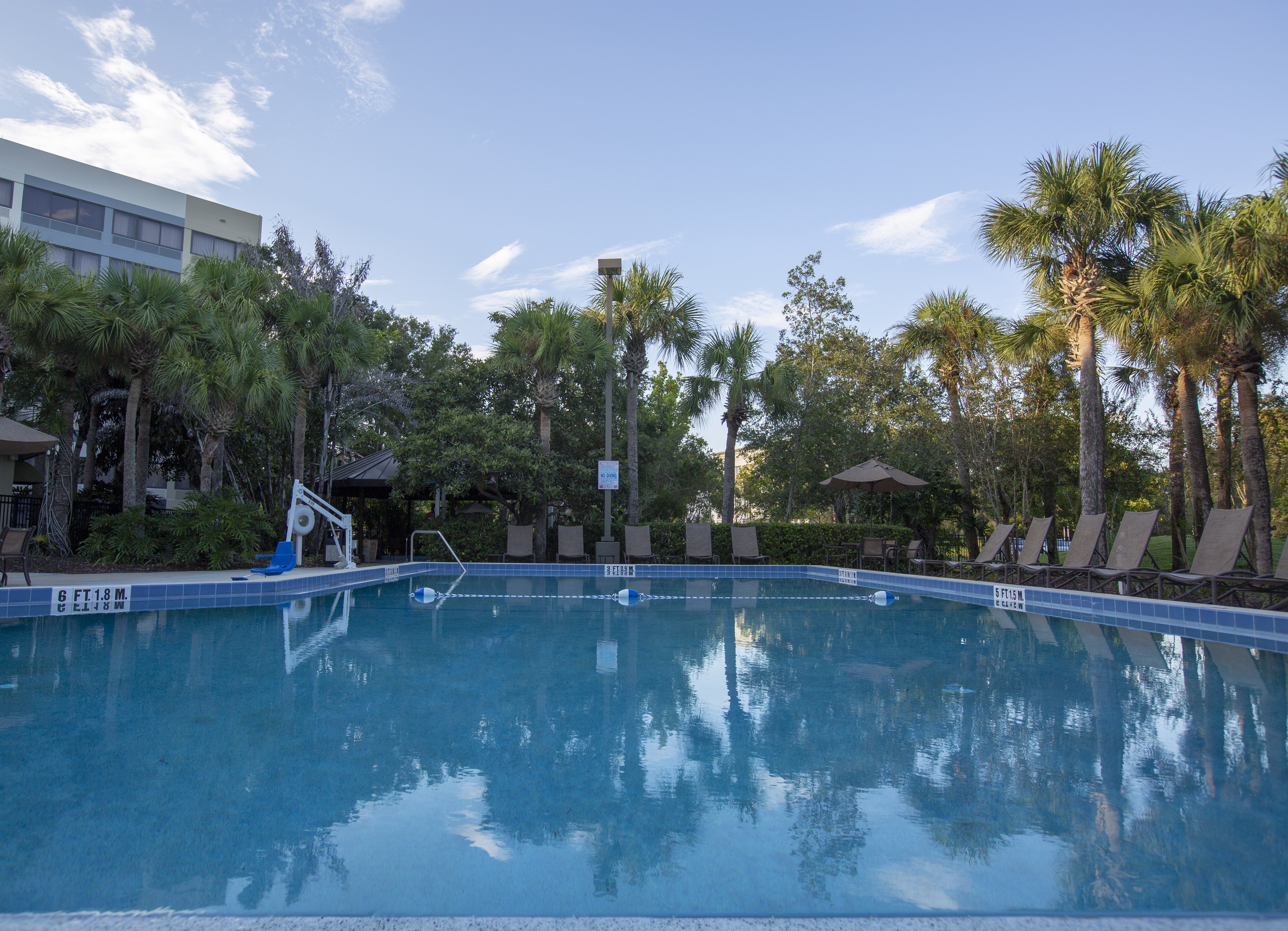 Holiday Inn Orlando International Airport 35/72