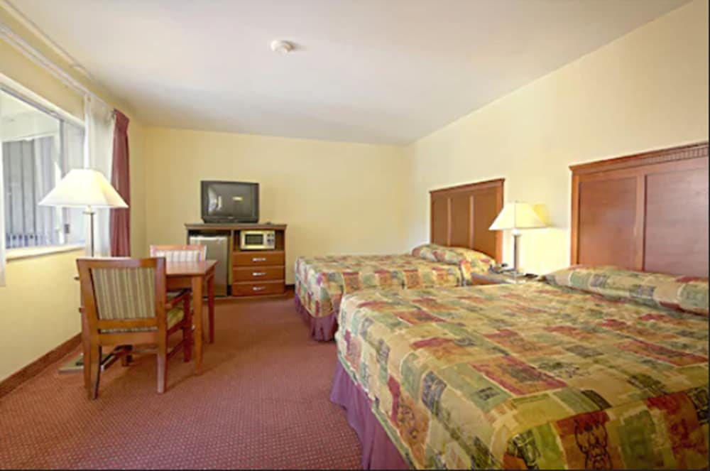 Relax Inn and Suites 8/30