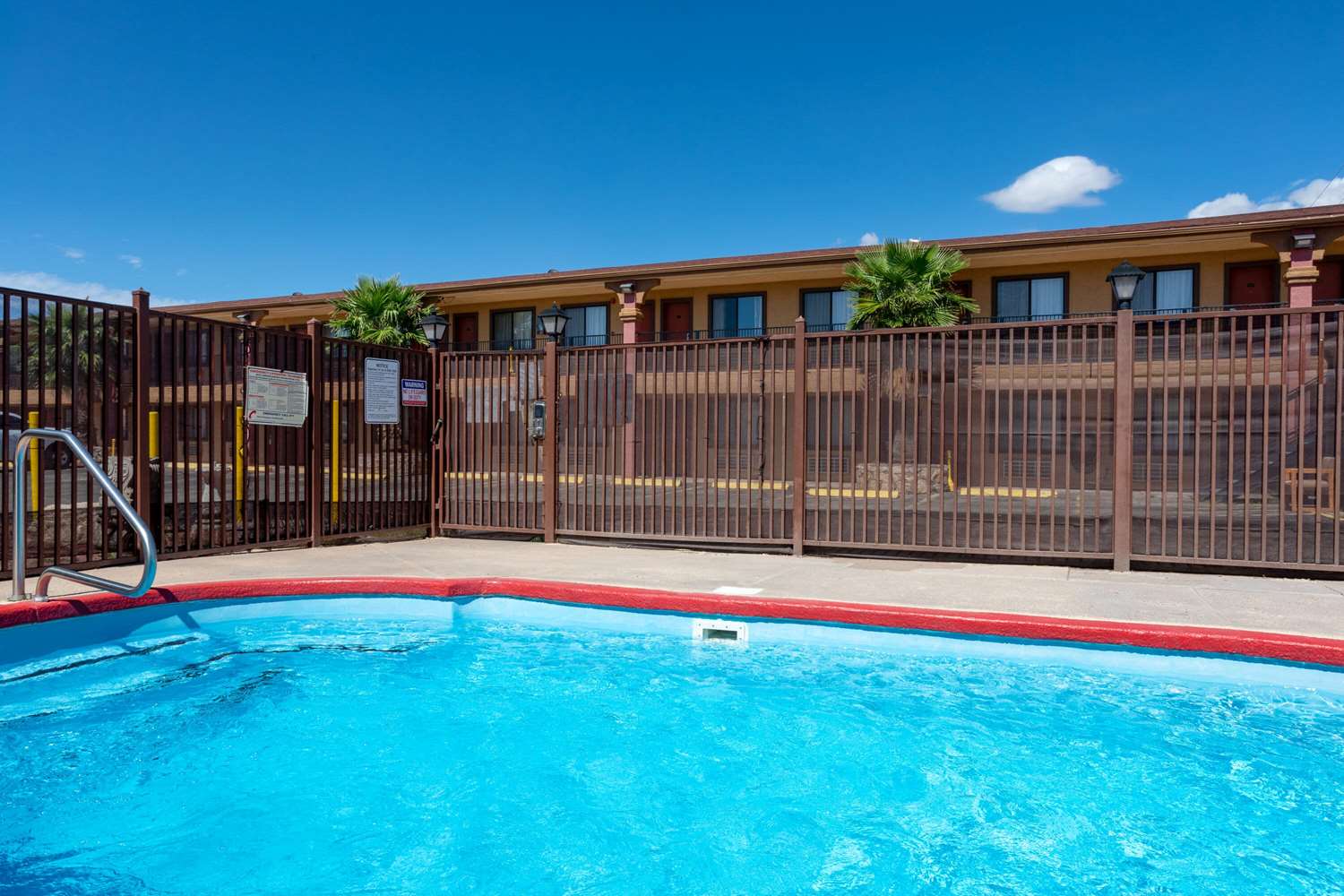 Days Inn by Wyndham Alamogordo/White Sands 13/22