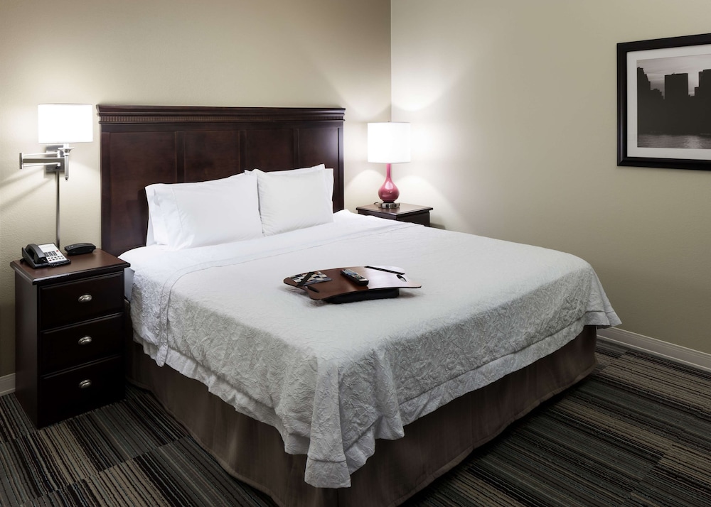 Hampton Inn Suites By Hilton Omaha Downtown 15/46