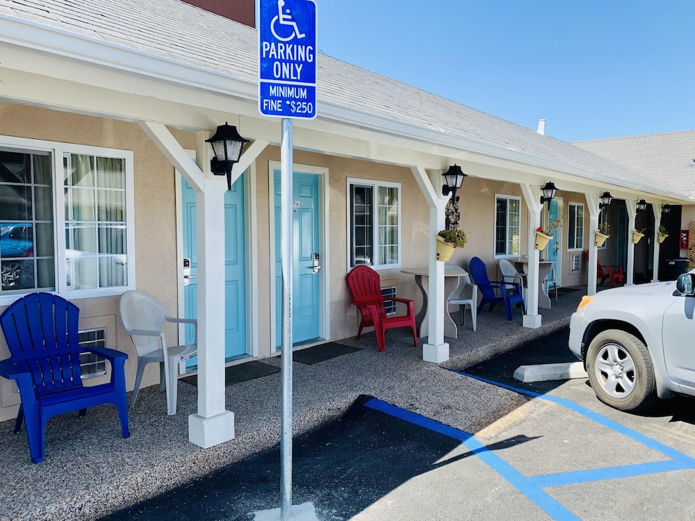 Estero Bay Motel 33/57