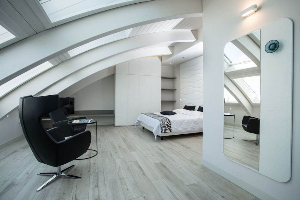 Hotel Savini 41/50