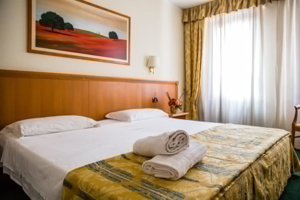 HOTEL GALANT 17/40