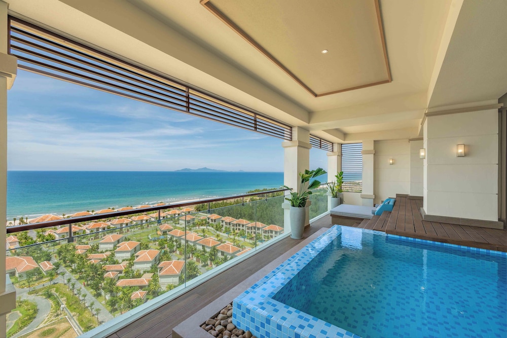 Fusion Resort and Villas Da Nang 21/50