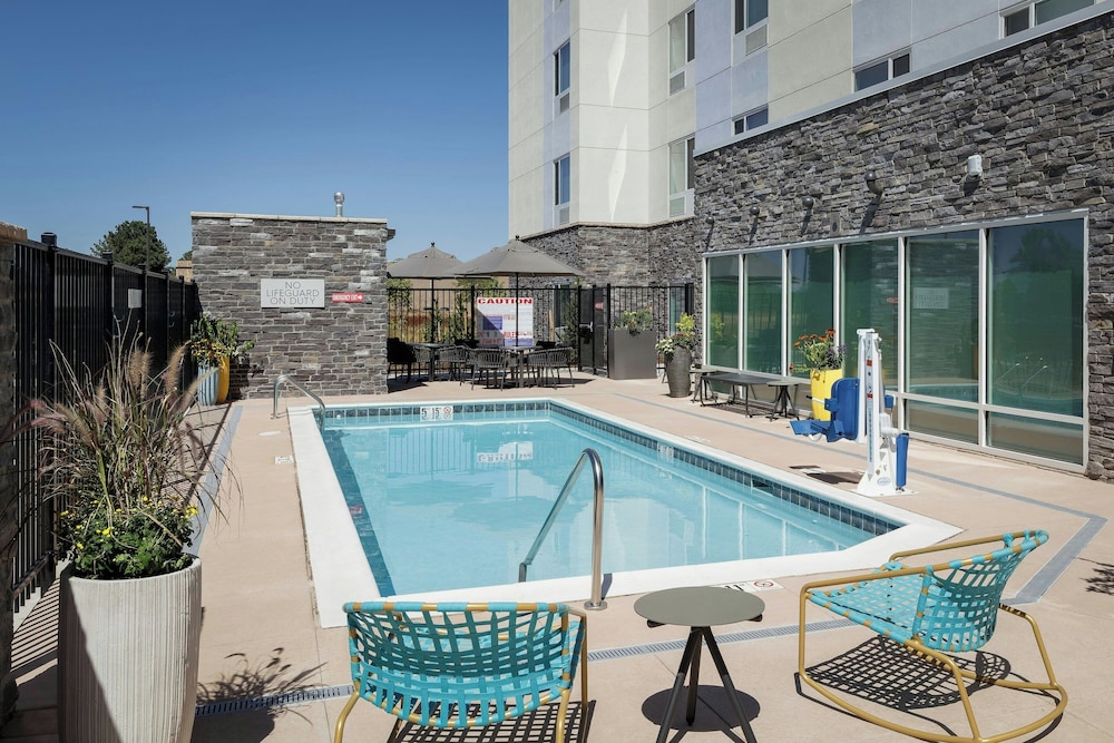 TownePlace Suites by Marriott Denver North Thornton 36/39