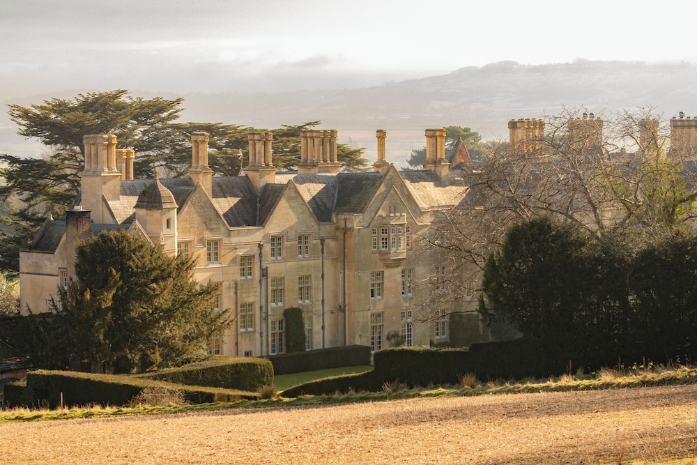 Dumbleton Hall Hotel 2/73