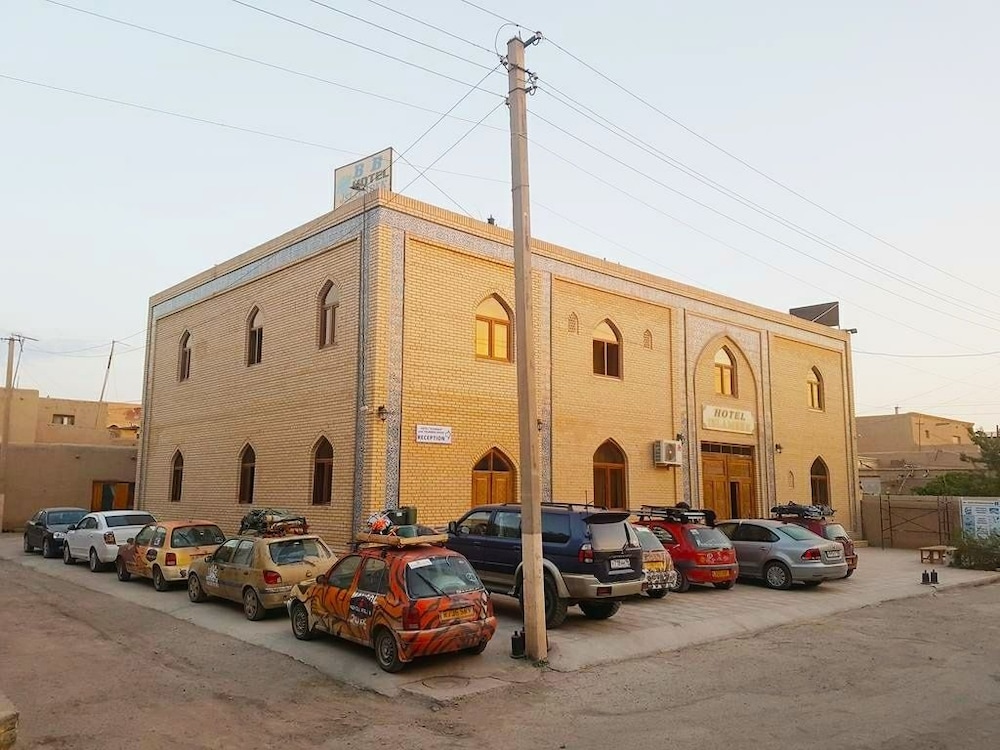 Islambek Hotel 35/40
