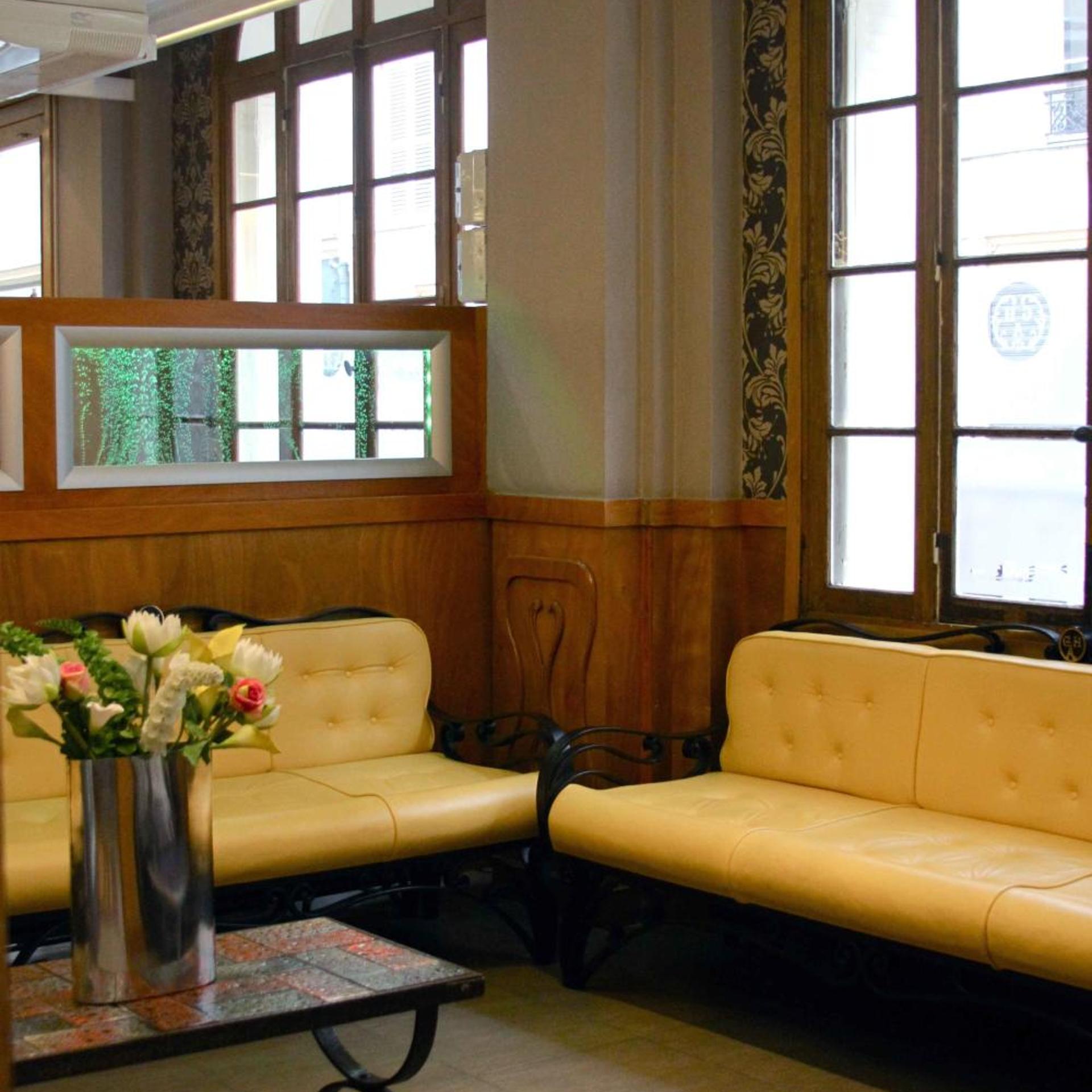 GRAND HOTEL AMELOT 33/45
