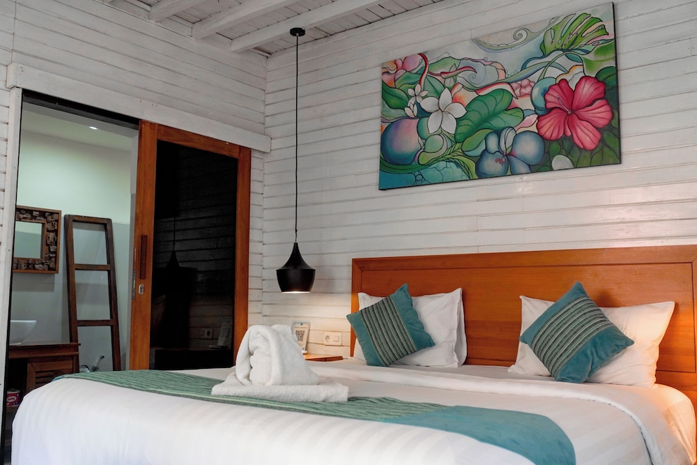Sadev Resort 12/50