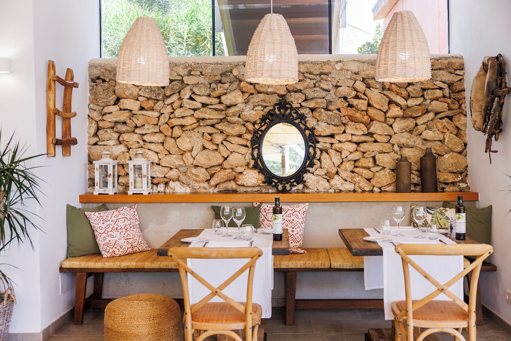 Can Lluc Boutique Country Hotel & Villas 16/92