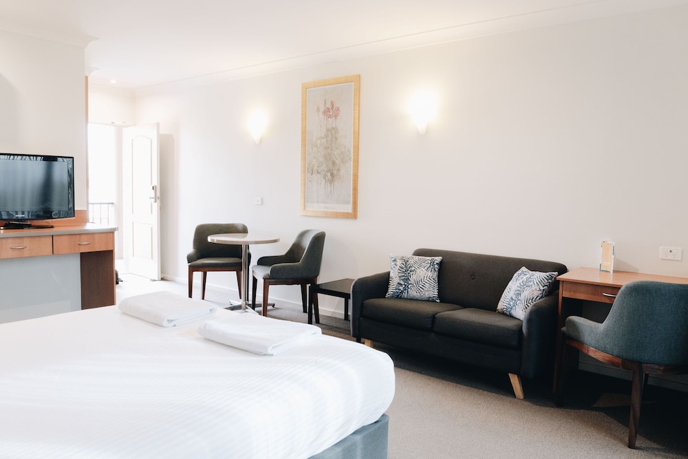 Rsl Club Motel 33/42