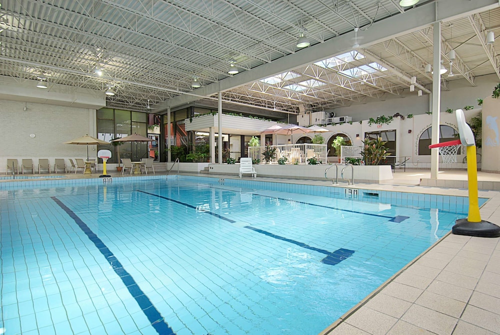 Days Inn by Wyndham Calgary South 5/52