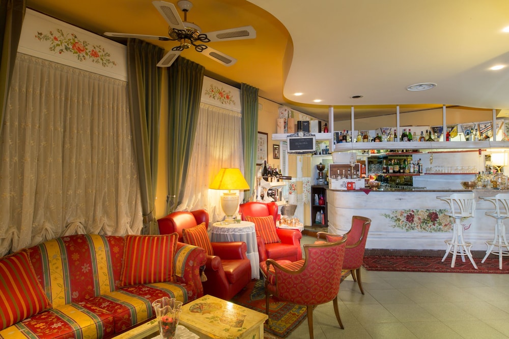 Hotel Serenella 63/73