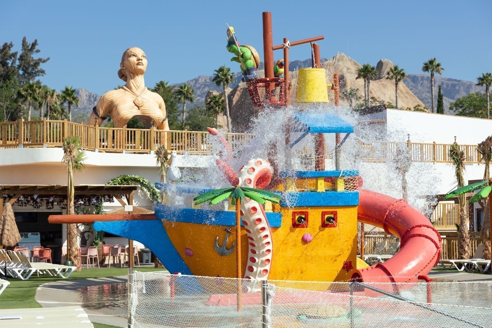 Magic Pirates Island Resort 37/73